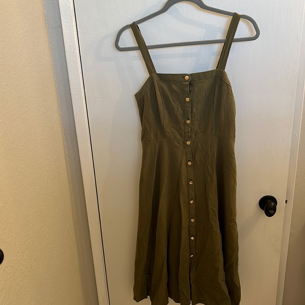 Lulus- medium olive green dress with pockets
